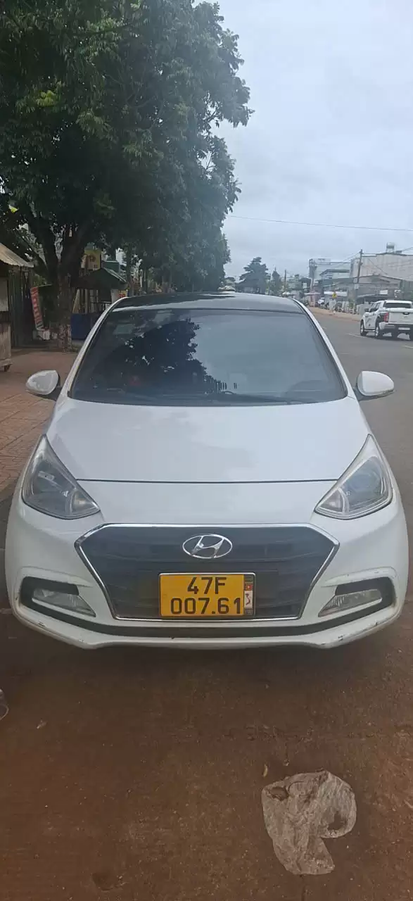Xe Taxi Buôn Hồ